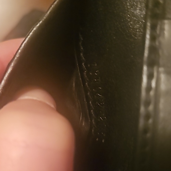 COPY - Gucci Men's Wallet in EUC - Picture 6 of 8